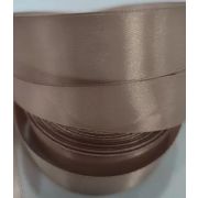 Лента атласная, на пенопласте, односторонняя, 25 мм х 25 ярд, ванильный